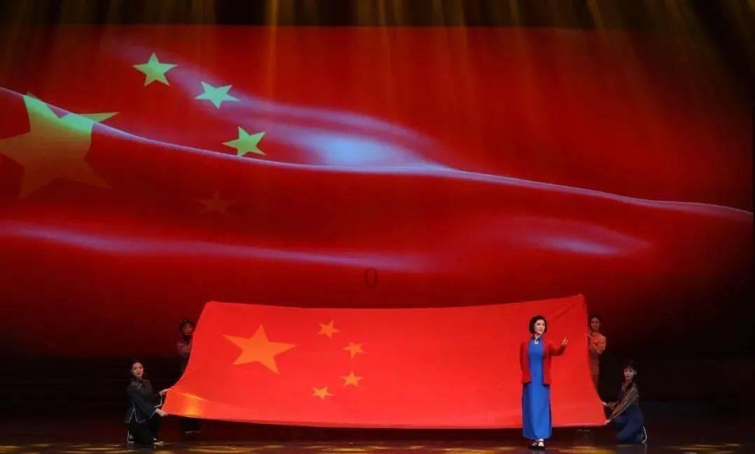 探索奇妙世界,尽在为什么美苏曾想用核弹炸月球?他们在害怕什么?红迪网